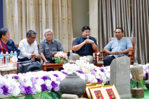 ผู้อำนวยการสำนักศิลป์ฯ มรภ.โคราช ร่วมเสวนาประกบนักวิชาการและผู้เชี่ยวชาญชั้นนำระดับประเทศ ด้านประวัติศาสตร์-โบราณคดี และจารึกศึกษา